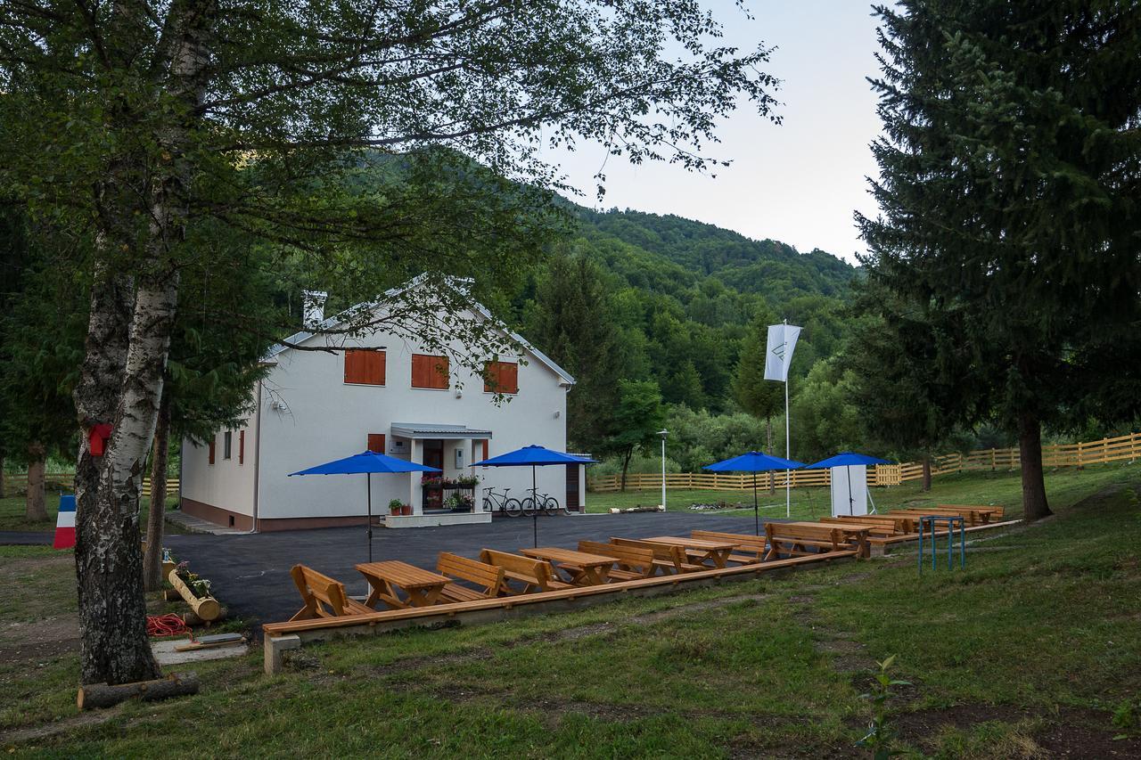 Hostel Mojan Andrijevica Exterior foto