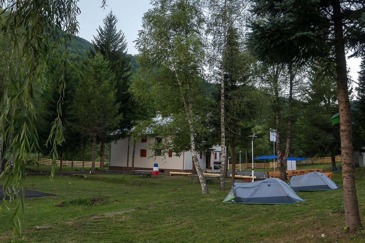 Hostel Mojan Andrijevica Exterior foto